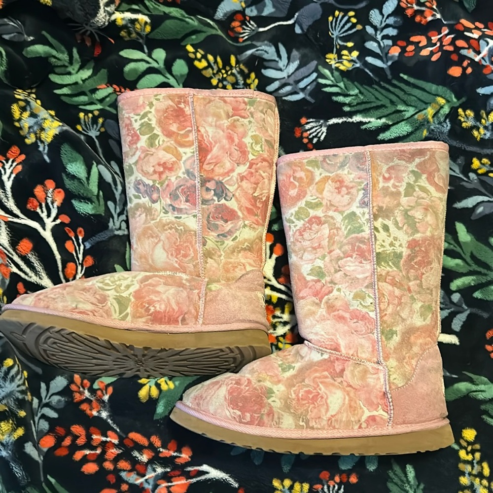 UGG Romantic Floral boots